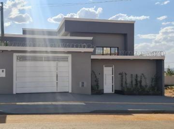 Casa de 3 quartos, Goiânia · Casa térrea a venda com 3 quartos suítes no setor Faiçalvile