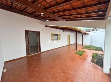 Photo 1 · Casa residencial com 3 quartos sendo 1 suíte disponível para locação no bairro S
