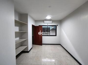 Comercial · 12m² · Sala disponível para locação no bairro Centro em Uberlândia-MG