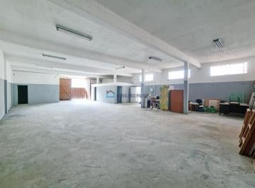 Comercial · 494m² · 4 Quartos · Galpão comercial + Casa à venda, com 528 m² de área total.