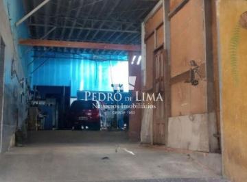 Comercial · 90m² · 4 Vagas · Terreno 680m² com quatro imóveis e um Galpão na Penha