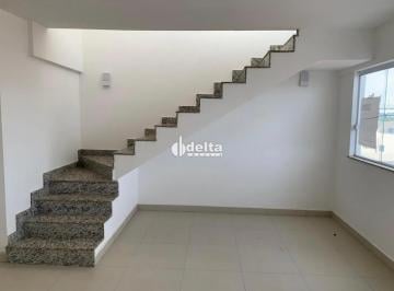 Apartamento · 150m² · 3 Quartos · 2 Vagas · Cobertura com 3 quartos sendo 1 suíte disponível para venda no bairro Jardim Brasília em Uberlândia 