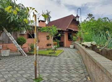 Rural · 160m² · 4 Quartos · 2 Vagas · Sítio RODEIO - SC