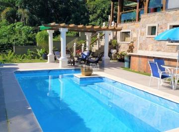 686b6970d0d1.jpg · Casa com 04 suítes na Praia Brava - Florianópolis