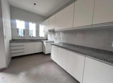 Casa · 68m² · 2 Quartos · 2 Vagas · Sobrado com 02 dormitórios para locação, 68m² na Vila Gilda - Santo André/SP