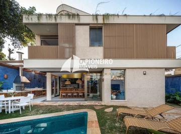 Casa · 278m² · 5 Quartos · 2 Vagas · Casa de condomínio, disponível para temporada em Juquehy.