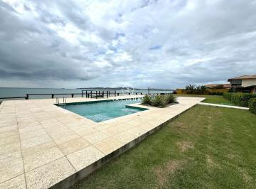 Casa · 230m² · 5 Quartos · 2 Vagas · Casa à venda no bairro Manguinhos - Armação dos Búzios/RJ