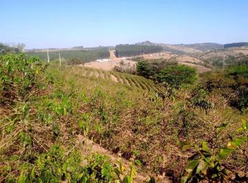 Rural · 20ha · Sitio de 8.5 Alqueires com 40 mil pés de café entre mecanizados e tratorável, situada em Muzambin