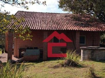8c57720d5a0d4a14926ca7f3fbb8fbd4d13d1ca4 · Mairinque- Sitio com 49.000 m2 , sendo 3 dormitórios com lago e nascente próximo ao shopping Catarin