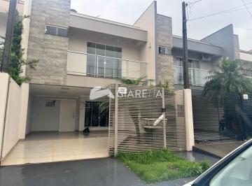 Casa · 134m² · 2 Quartos · 1 Vaga · Sobrado amplo à venda em ótima localização no JARDIM GISELA, TOLEDO-PR