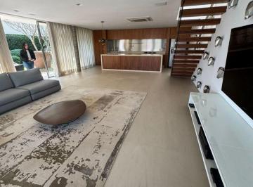 mq95kpe2ogq1mwuxmza2mwq3_md · Residência sofisticada e exclusiva localizada na renomada Fazenda Boa Vista