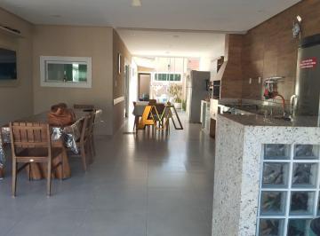 Casa · 255m² · 4 Quartos · 2 Vagas · Casa à venda no bairro Barra do Jacuípe - Camaçari/BA