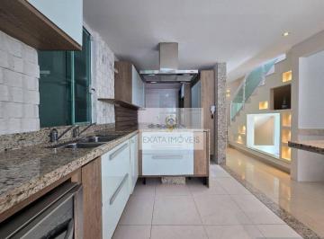 80e2269c066e973215180678d2fde35ccfba5894 · Casa duplex 3 suítes com piscina, perto da praia de Costazul, Rio das Ostras/RJ.