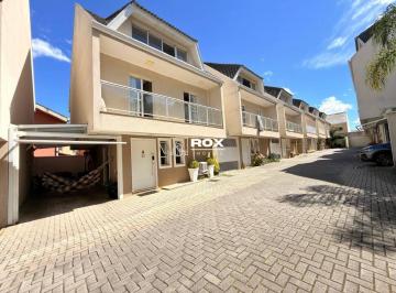 4b2f92655d138d7e66521cdcf49e3511f1d37ccf · Sobrado tríplex face norte semi mobiliado, com 3 quartos, sendo 1 suíte à venda, Santa Felicidade - 