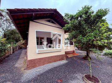 Casa · 170m² · 4 Quartos · 2 Vagas · Casa com 4 Quartos e Amplo Jardim em Pomerode – Ideal para Morar ou Investir
