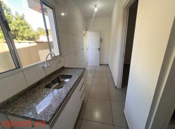 Casa · 1 Quarto · CASA PARA ALUGAR NA AVENIDA INTERLAGOS