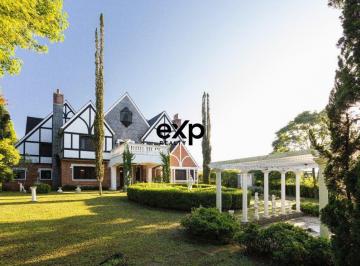 Casa · 806m² · 6 Quartos · 6 Vagas · Residência Inglesa luxuosa na Região Metropolitana de Curitiba