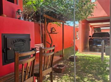 Casa de 3 quartos, Sorocaba · SOBRADO AMPLO EM SOROCABA
