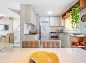 Casa · 120m² · 3 Quartos · 2 Vagas · Casa com 3 dormitórios, sendo 1 suíte na Cidade Industrial