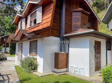 Casa · 97m² · 3 Quartos · 1 Vaga · Casa em Campos do Jordão | 770,00 m² | Condomínio com 9 residências