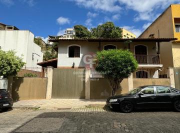 Foto 01 · Casa Duplex no Bairro Marista - Ideal para Residência ou Clínica! Casa à venda em Colatina-ES, com 3