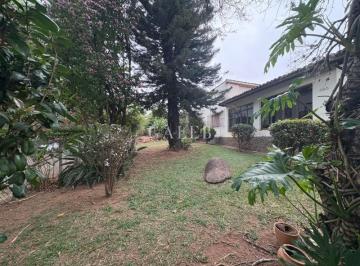 Foto 01 · Espetacular Casa à Venda em Atibaia-SP, Vila Santista: 5 Quartos, 2 Suítes, 2 Salas, 5 Banheiros, 6 