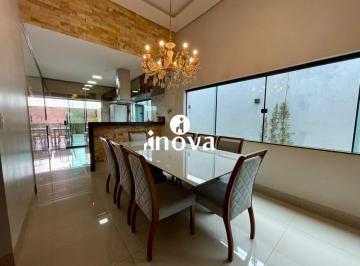 Casa · 220m² · 4 Quartos · 3 Vagas · Casa a venda, bairro parque das Laranjeiras II