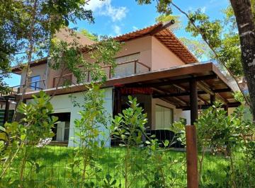 Casa · 136m² · 3 Quartos · 2 Vagas · Casa em condomínio 3/4 sendo 2 suítes - Porteira fechada - Praia do Forte