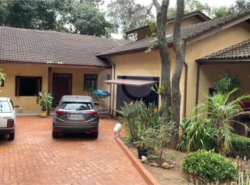 Casa · 277m² · 3 Quartos · 3 Vagas · Condomínio com 3 quartos à venda em Caraguatá - SP