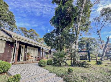 Casa · 150m² · 4 Quartos · 1 Vaga · Casa a venda em Gramado