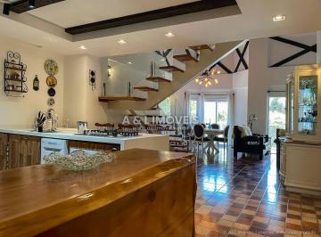 Apartamento · 187m² · 4 Quartos · 2 Vagas · Cobertura Duplex | Morro do Elefante, Campos do Jordão | Calefação Central