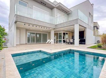 205016821d5d0d266511cba1ccef8b3e7c104e39 · Casa à venda no condomínio Alphaville em São José dos Campos.