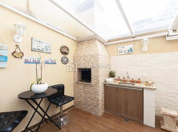 Casa · 170m² · 3 Quartos · 2 Vagas · Sobrado triplex em condomínio em Santa Felicidade,