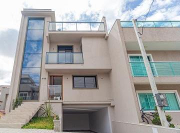 Casa · 230m² · 3 Quartos · Casa à venda - em Pinheirinho
