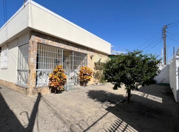 Casa · 589m² · 4 Quartos · 3 Vagas · Casa em Parque Turf Club - Campos dos Goytacazes
