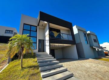 Casa · 149m² · 3 Quartos · 4 Vagas · ALUGO- Casa Alto Padrão com 3 Suítes no Parque Tauá