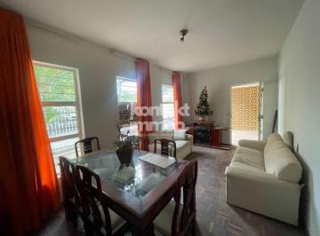 Casa · 212m² · 3 Quartos · 2 Vagas · Casa - Assobradada com 3 Quartos à Venda, Jardim Faculdade - Sorocaba