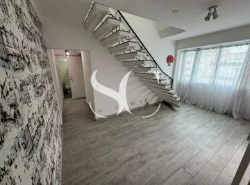 Apartamento · 144m² · 3 Quartos · 2 Vagas · Cobertura Duplex próximo à praia, 3 dormitórios, 1 suíte.