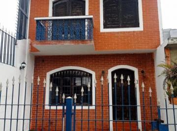 v5137a.jpg · Casa à venda no Centro com 3 quartos