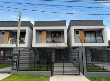 Casa · 109m² · 3 Quartos · 1 Vaga · Condomínio de Sob
