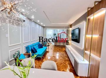 Apartamento · 140m² · 3 Quartos · Apartamento : Padrão / Residencial / Copacabana