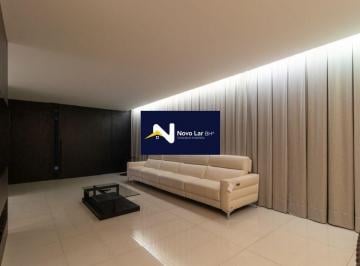 Apartamento · 160m² · 2 Quartos · 2 Vagas · Apartamento 160m², reformado, 2 quartos, 2 suites, 1 vaga no Lourdes