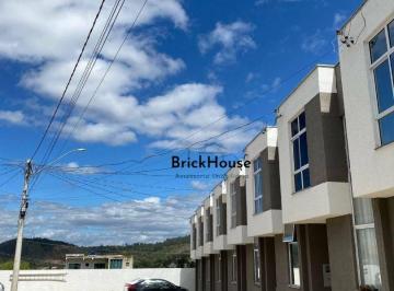 06bb4e2af58680513431ce9fcdf0b7a16560b238 · Casa com 2 dormitórios à venda, 57 m² por R$ 320.000 - Centro - Mairinque/SP