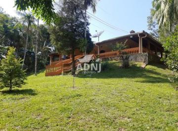 Foto 01 · Chácara à venda em Juquitiba - SP: 1 quarto, 1 suíte, 2 salas, 2.435,00 m² de área.
