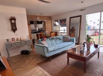 Casa · 180m² · 3 Quartos · 4 Vagas · Excelente Oportunidade de Compra na Granja Viana - Alto Potencial!