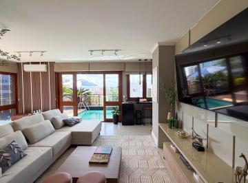 Apartamento · 209m² · 3 Quartos · 2 Vagas · Vende-se linda cobertura com 3 quartos (1 suíte), 209m², 2 vagas e piscina – Trê