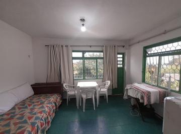Apartamento · 12m² · 2 Quartos · 1 Vaga · Casa 2 Dormitórios com Suíte e Sacada Fechada para Alugar em Teresópolis – Porto