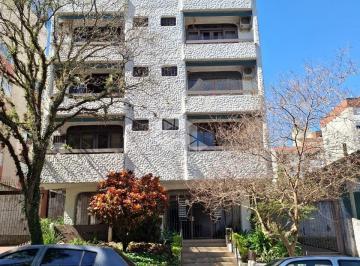 Apartamento · 103m² · 3 Quartos · 1 Vaga · Apartamento 03 dormitórios e suíte, frente c/sacada e vaga coberta no Higienópolis.
