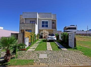 Casa · 105m² · 3 Quartos · 2 Vagas · Casa em condomínio com 105m² de área privativa, 3 dormitórios e pátio com piscina proximo a av. Ipir