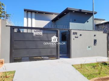 Casa · 65m² · 3 Quartos · 2 Vagas · Excelente Oportunidade - Suíte - área Gourmet